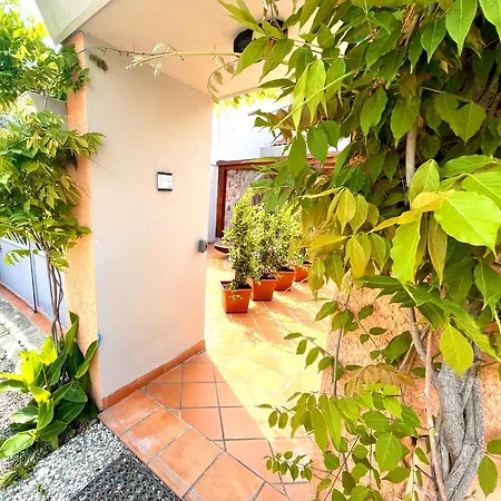 Casa Mare Golfo Di Cagliari Holiday home Su Forti